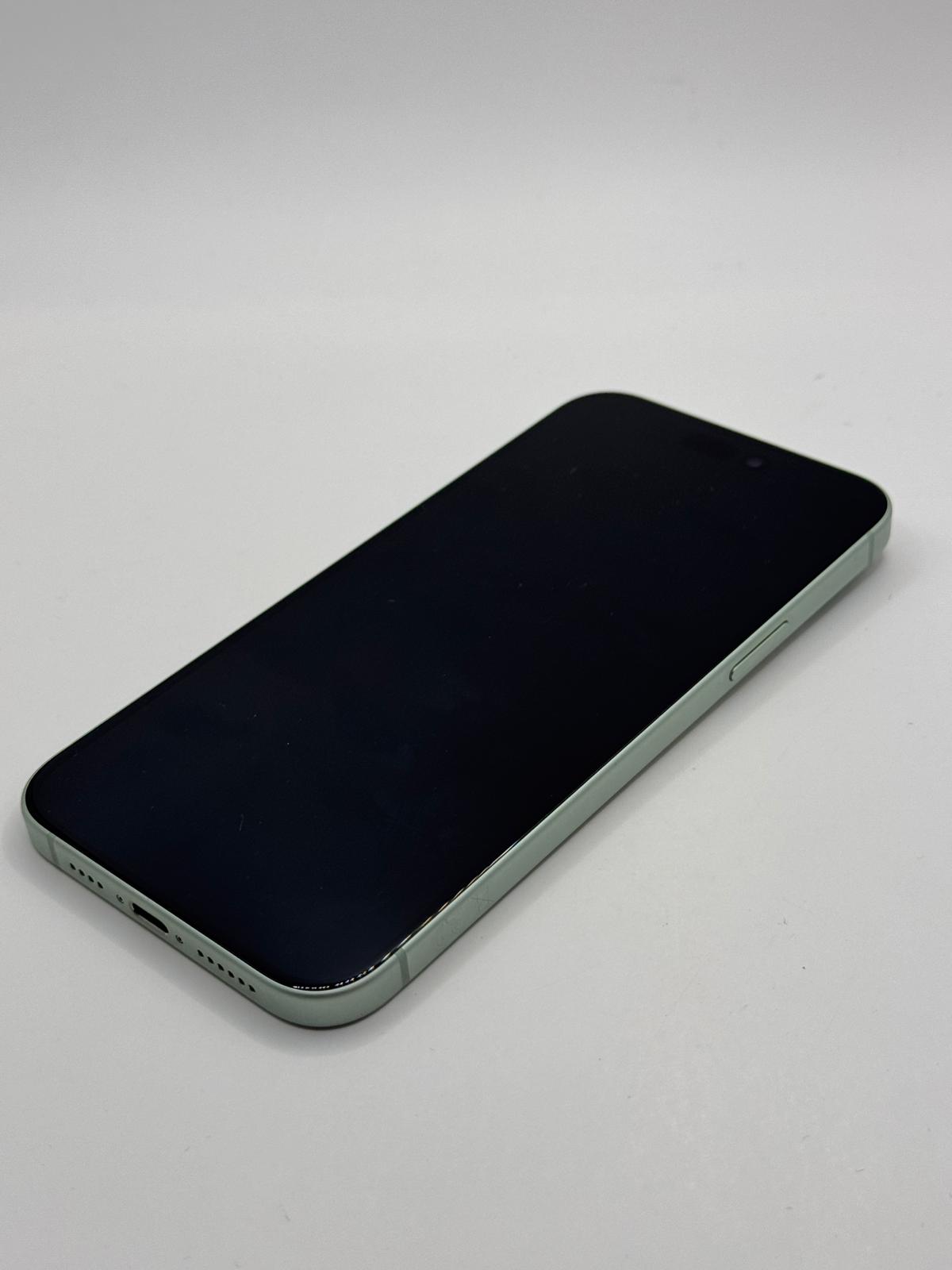 iPhone 15 Plus 256 GB Verde Grad B Produs Folosit - ZoneMag by